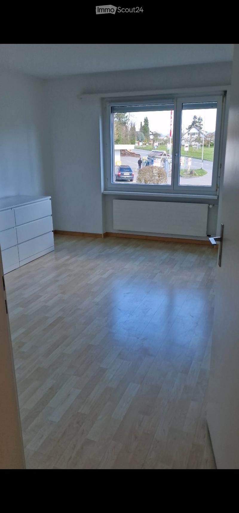 3.5 Wohnung in Schwerzenbach, suche Nachmieter (3)