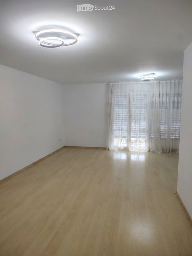 Nachmieter gesucht für 4.5 Zu.Whg (3)