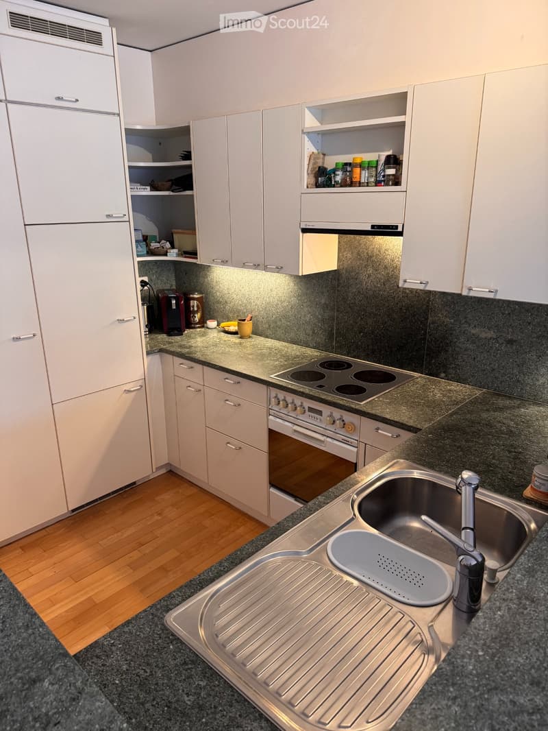 möblierte 2.5 Zimmerwohnung zur Untermiete (3)