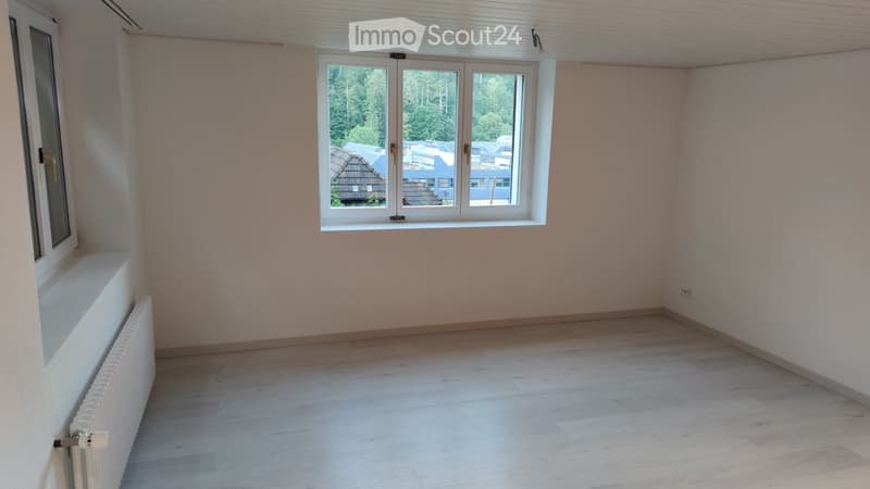 Zu Vermieten: Moderne 2 Zimmer-Wohnung (5)