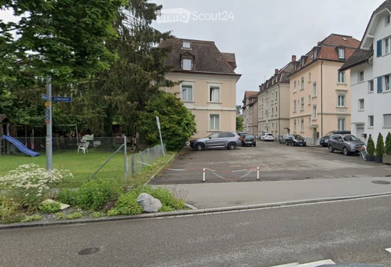 Nachmieter für 3.5 Wohnung inkl. Parkplatz und Nebenkosten (1)