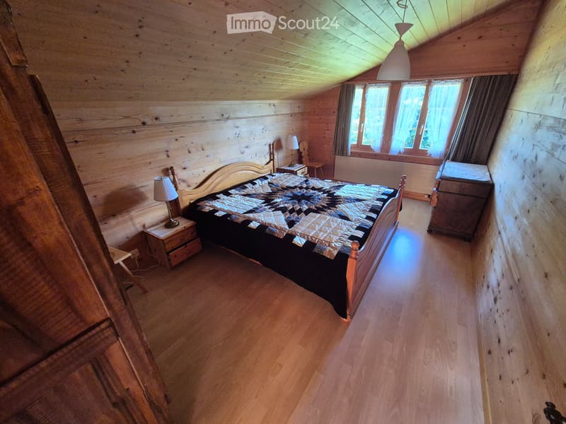 Charmante 2.5-Zimmer-Wohnung - möbliert und bezugsbereit (3)