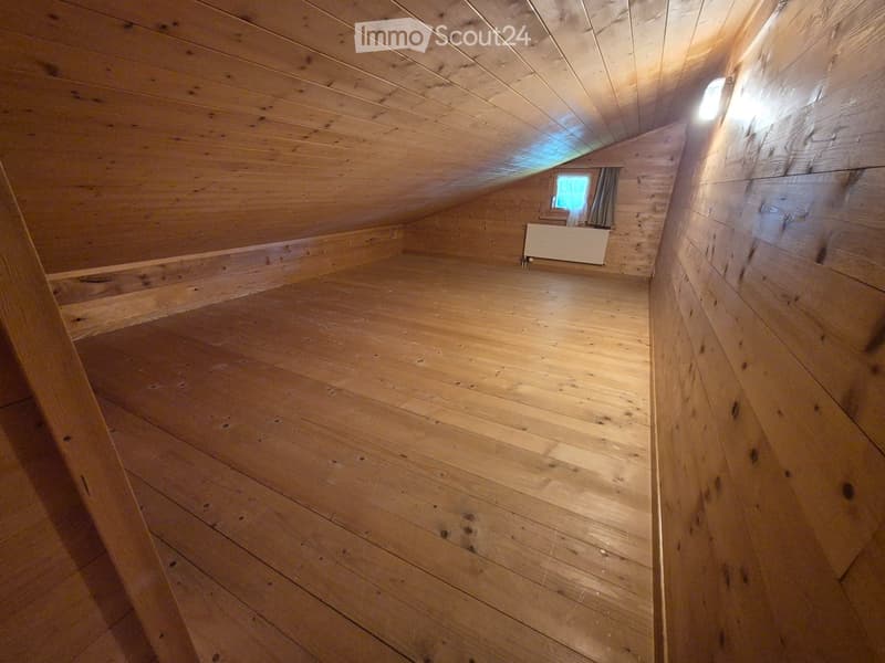 Charmante 2.5-Zimmer-Wohnung - möbliert und bezugsbereit (5)