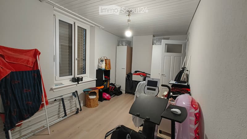 Nachmieter für 3.5 Wohnung inkl. Parkplatz und Nebenkosten (4)