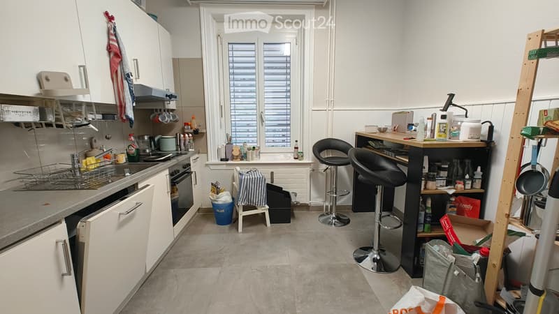 Nachmieter für 3.5 Wohnung inkl. Parkplatz und Nebenkosten (2)