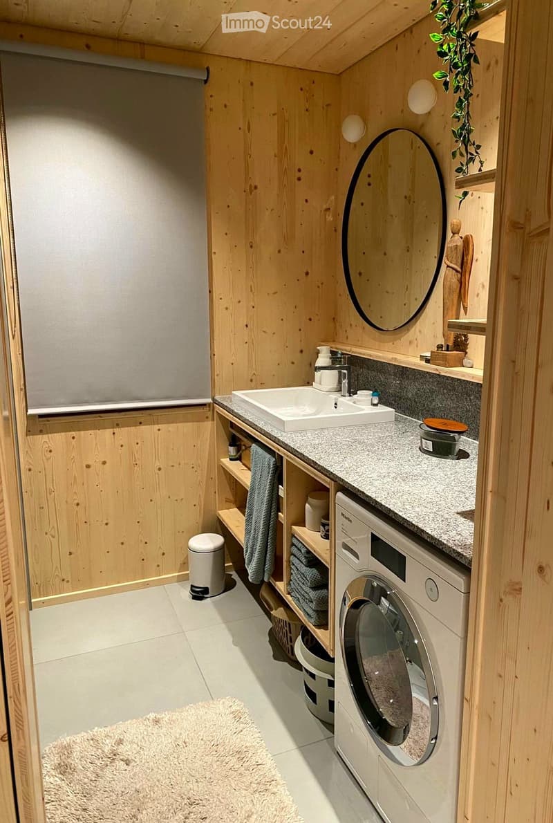 Einzigartige 2.5-Zi-Wohnung mit Ferienfeeling (3)