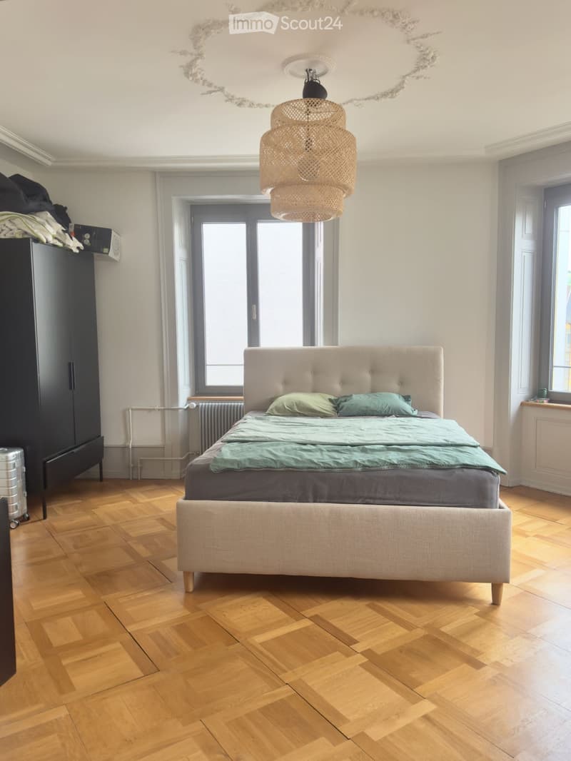 2.5 Zimmer Altbau Biel Zentrum/Appartement 2,5 pièces rénové (4)