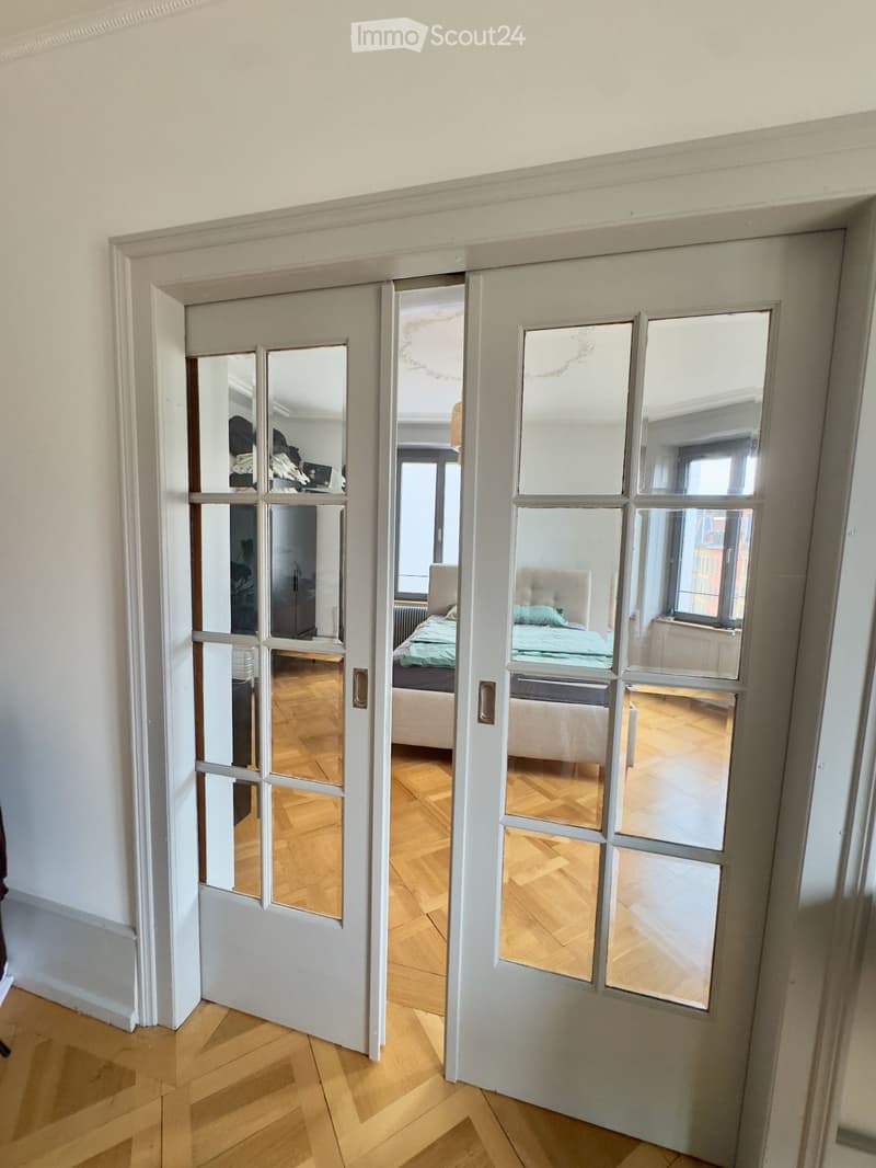 2.5 Zimmer Altbau Biel Zentrum/Appartement 2,5 pièces rénové (2)