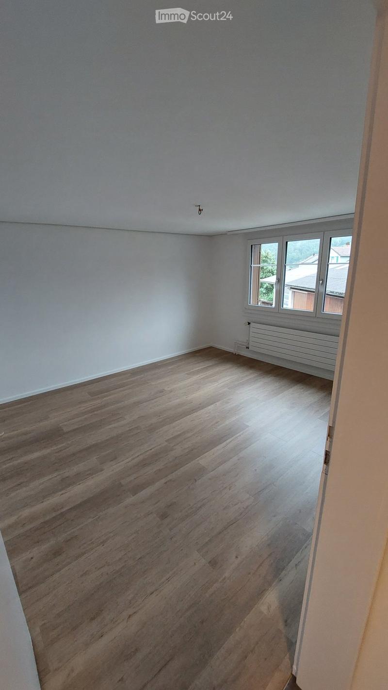 Attraktive 3.5 Zimmer Wohnung in Bütschwil (3)