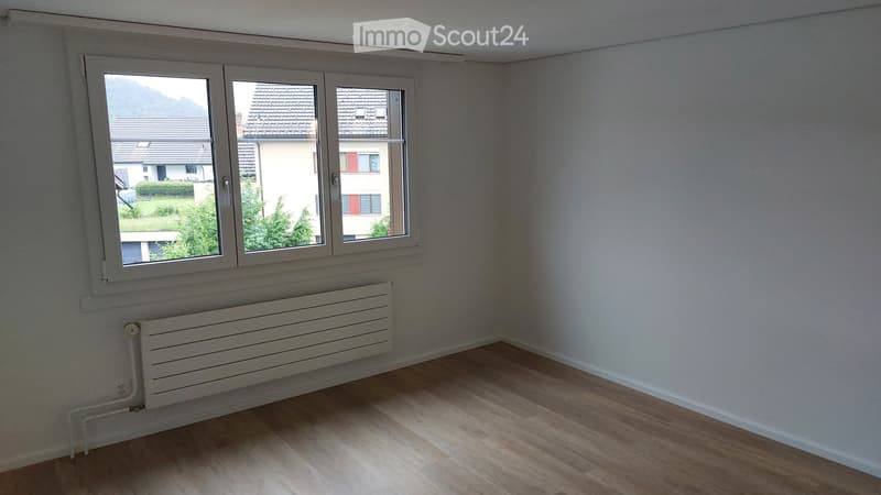 Attraktive 3.5 Zimmer Wohnung in Bütschwil (2)