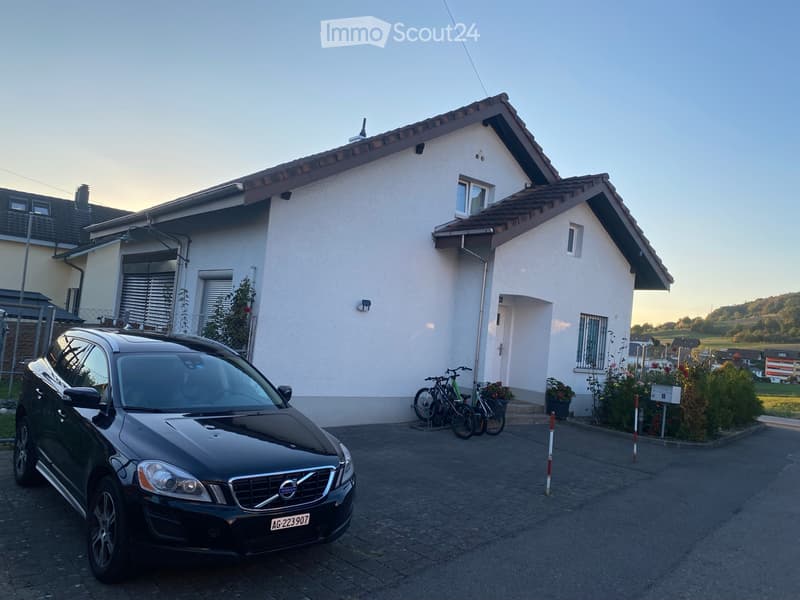 Einfamilienhaus zum Vermieten (2)