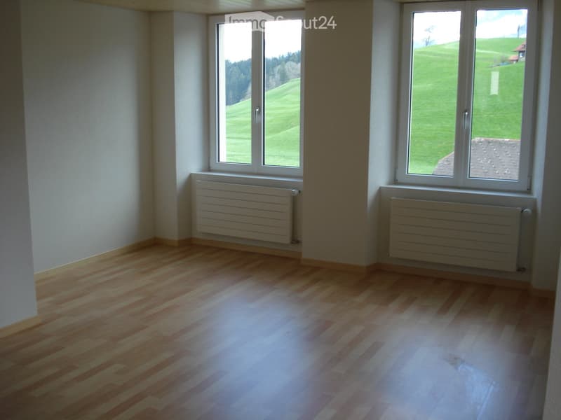 3.5-Zimmer-Dachwohnung mit Terrasse im 1.Stock (1)