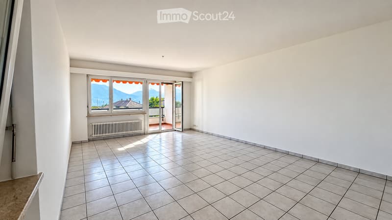 MINUSIO SPAZIOSO APPARTAMENTO CON GIARDINO PRIVATO (2)