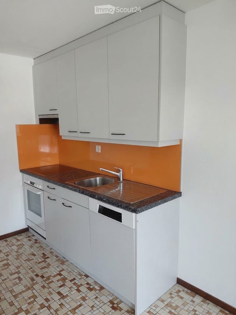 4.5-ZWohnung mit grossem Balkon an zentraler Lage in Naters (5)