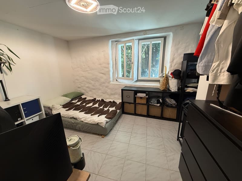 WG-Zimmer am See in Herrliberg ZH, viel Raum zu Eigennutzung (1)