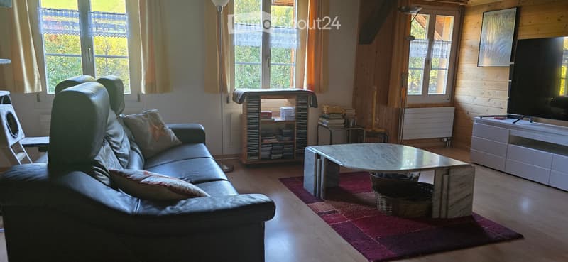 4.5 Zimmer Wohnung im 1.OG (2)