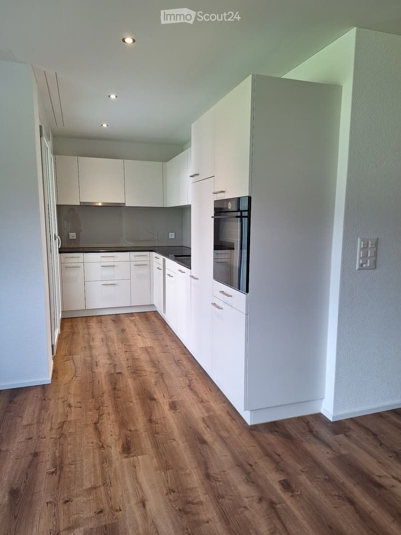 Helle 3,5 Zimmer-Wohnung an Zentraler Lage in Schüpfheim (2)