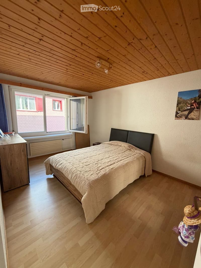 2.5 zimmer Wohnung in Oberurnen (1)