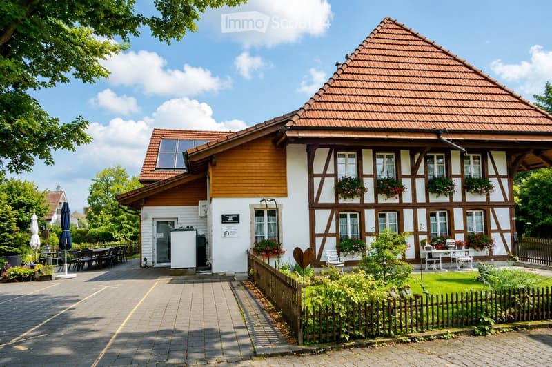 1 Zimmer Wohnung bei Biel | 100 m² Gemeinschaft & Garten (5)