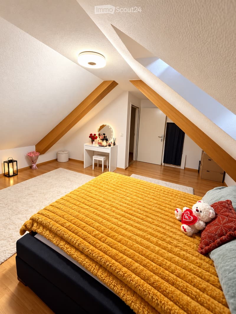 4.5-Zimmer-Dachwohnung über zwei Etagen in Hornussen (5)