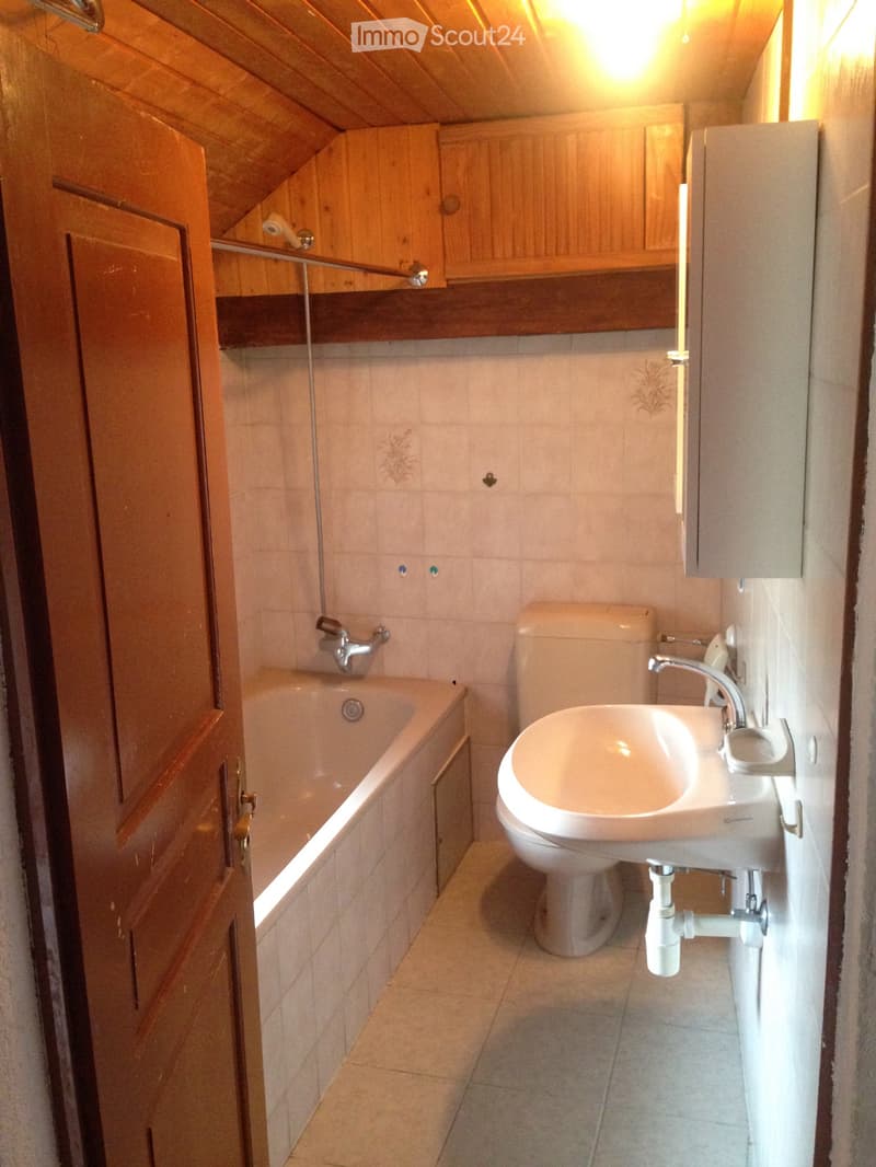 3-Zimmer-Maisonette-Wohnung im Altdorf Felsberg (3)