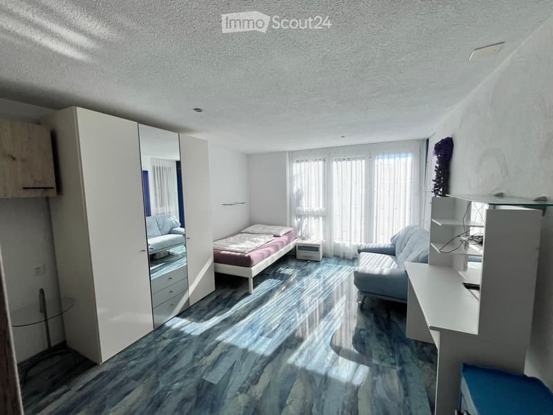 1.5 Zimmer-Studio in Lengnau CHF 800. inkl. NK (1)