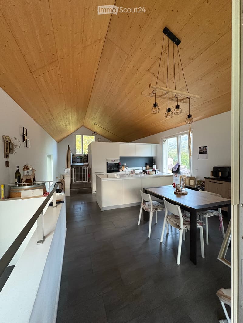 Casa 5,5 locali con ampio giardino privato (3)