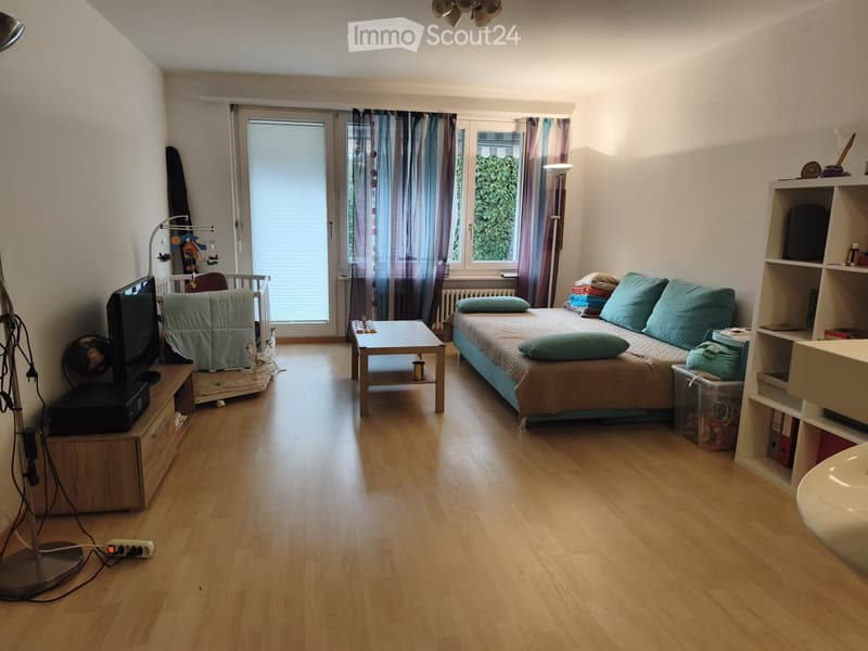 2.5 Zimmer Wohnung zu Vermieten (4)