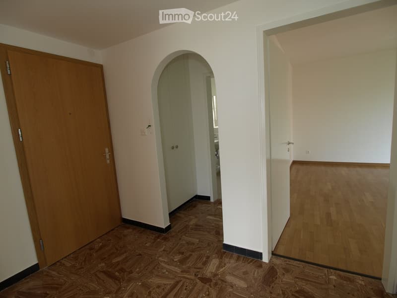 Affitto 2.5 locali al 2. piano zona tranquilla e vista lago (7)