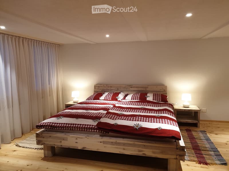 2 Zi. - Wohnung mit grosser Terrasse und Autoabstellplatz (2)