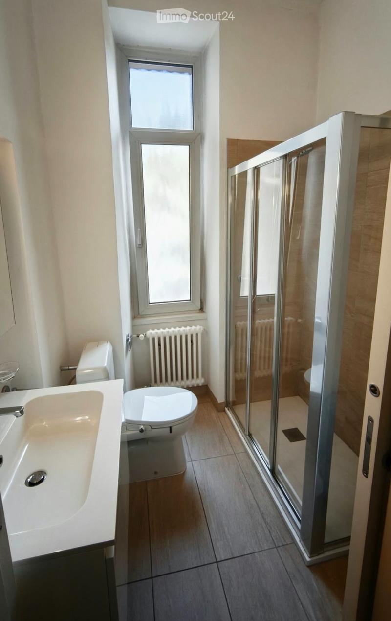 5 locali in centro Lugano/zona USI (4)