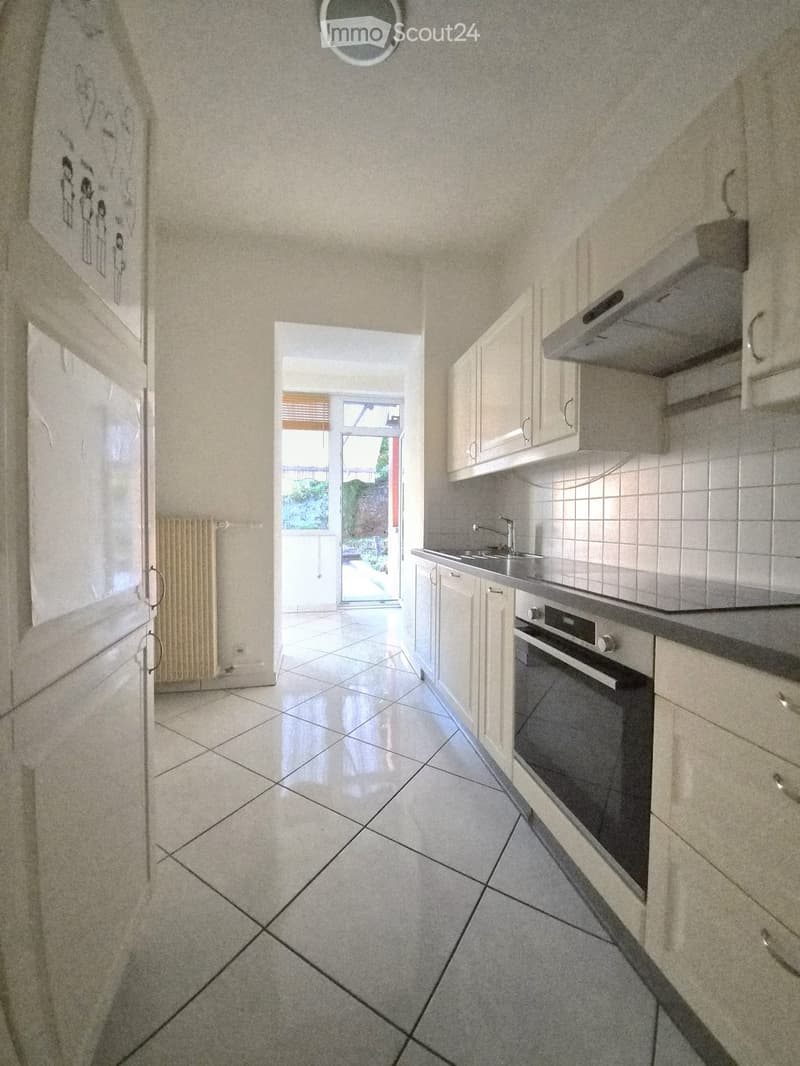 Ottimo Appartamento in centro città conTerrazza e Box (5)