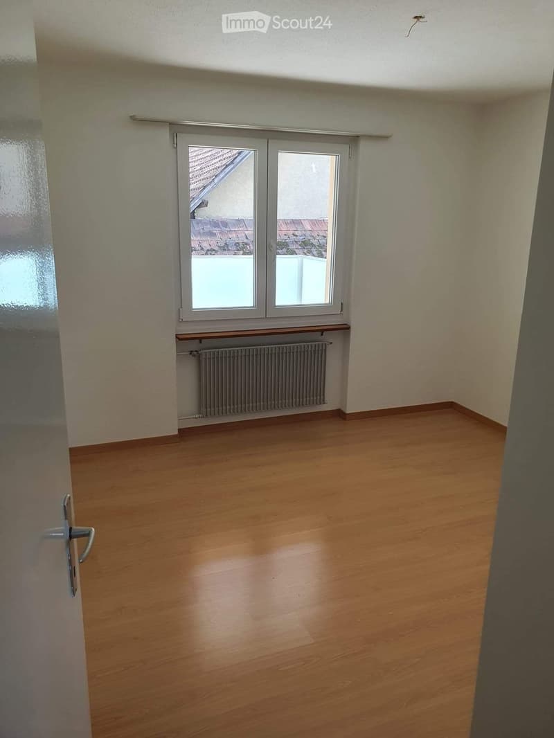 Schöne 4 Zimmer Wohnung (1)