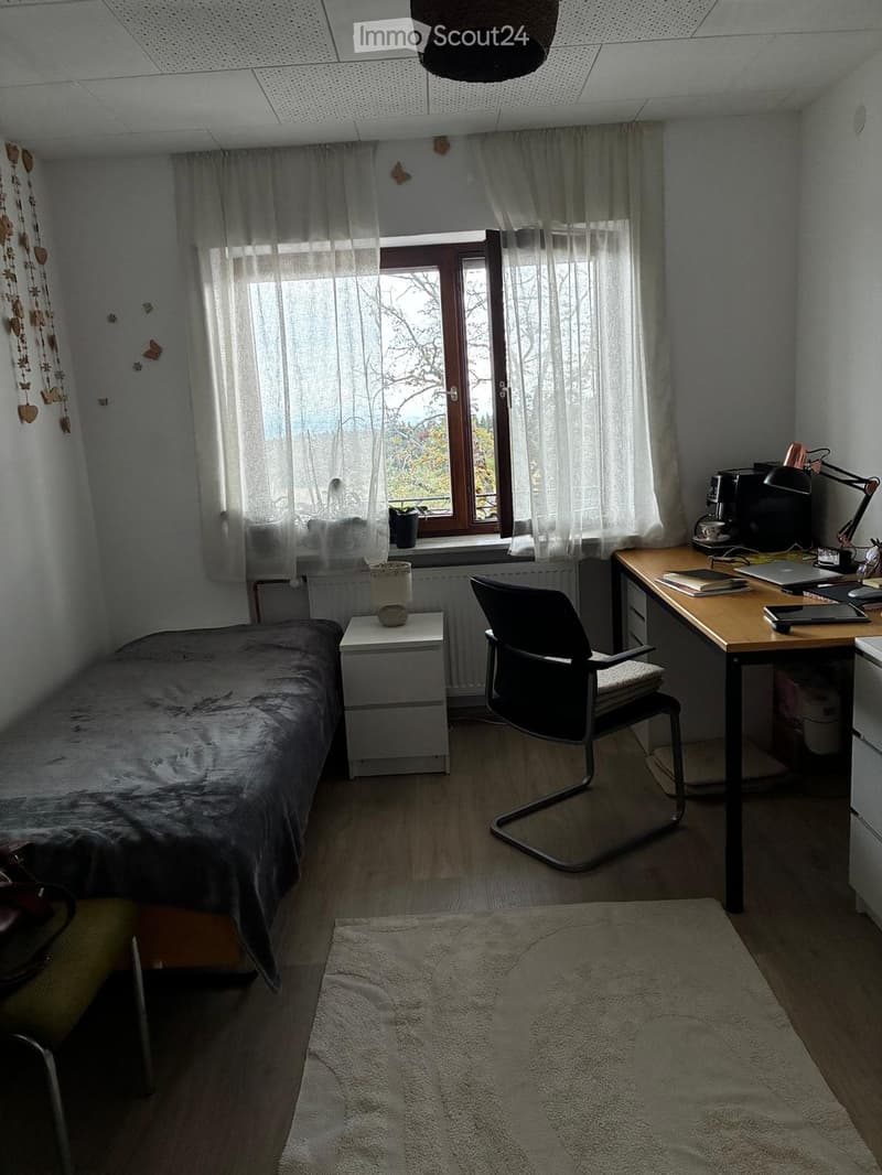 WG - Zimmer günstig, auf Zeit!***Möglich (2)