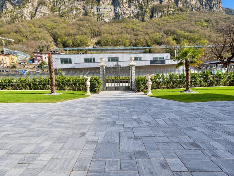 4.5 locali alto standing con giardino privato a Capolago (2)