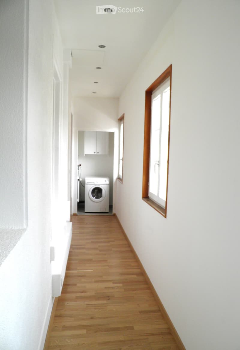 Grosszügige 4.5 Zimmer-Wohnung mit sonniger Terrasse (10)