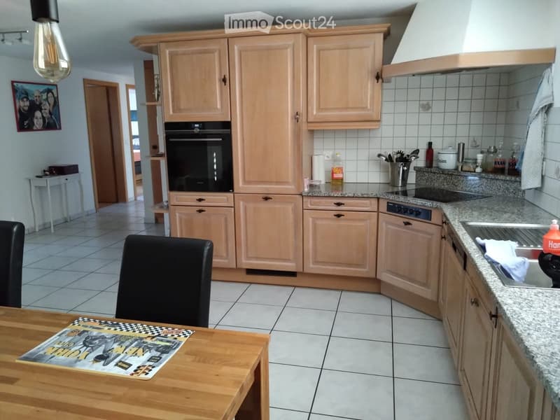 4.5 Zimmer-Wohnung in Zweifamilienhaus (2)