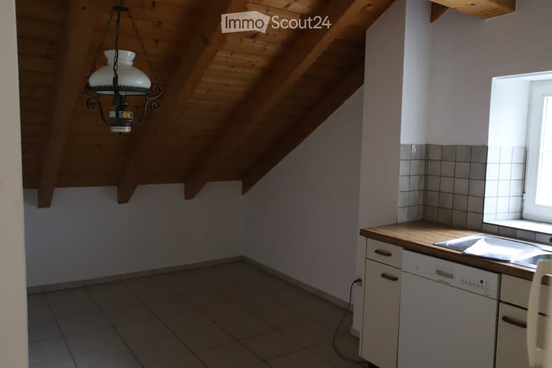 3.5 Zimmer Dachwg 3 Min Bahnhof, 10 Min Schule, 2 Min Volg (6)