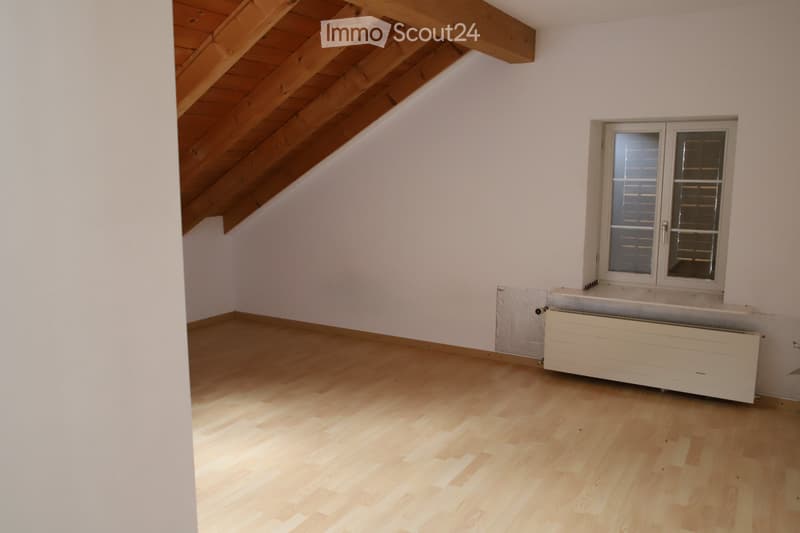 3.5 Zimmer Dachwg 3 Min Bahnhof, 10 Min Schule, 2 Min Volg (4)