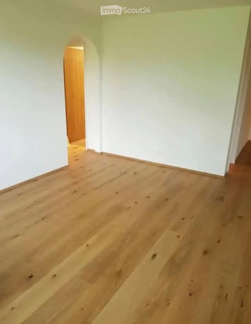 Zum Zum Vermirten 3.5Zimmer Eohnung (2)