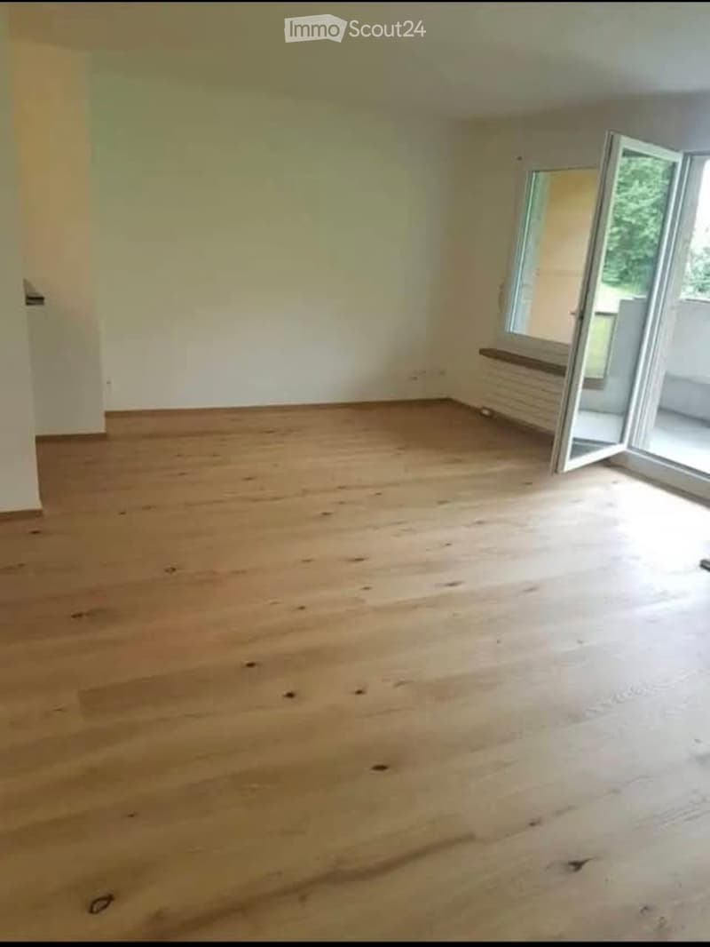 Zum Zum Vermirten 3.5Zimmer Eohnung (3)