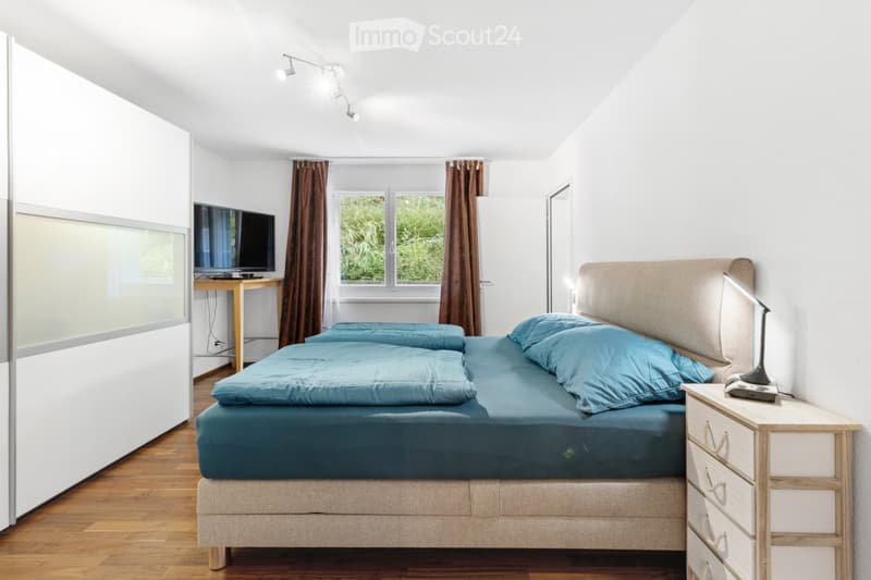 5.5-Zimmer-Gartenwohnung mit viel Platz in Winkel ZH (4)
