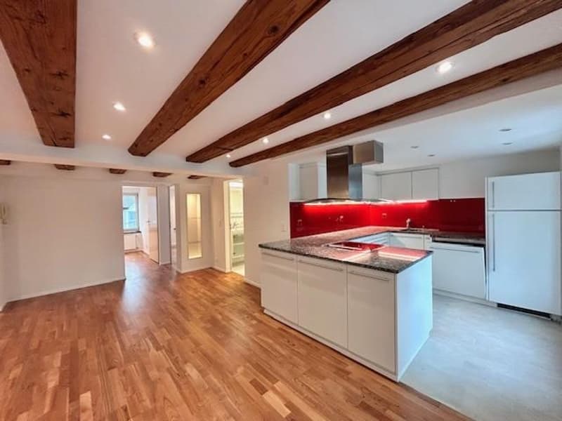 Stylish 4.5-room apartment with character in top location (3)