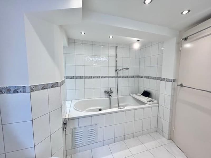 Stylish 4.5-room apartment with character in top location (10)