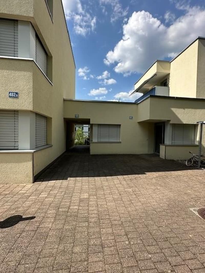 Neu sanierte 3.5-Zimmerwohnung in Zürich (1)