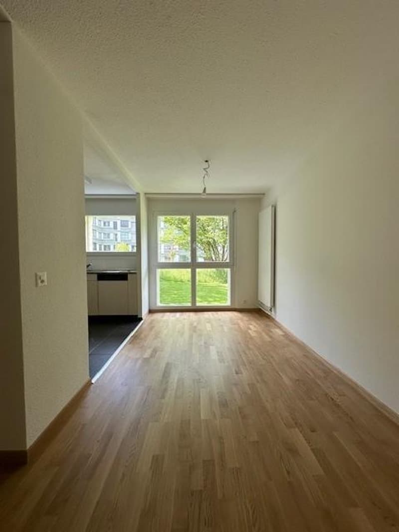 Neu sanierte 3.5-Zimmerwohnung in Zürich (5)