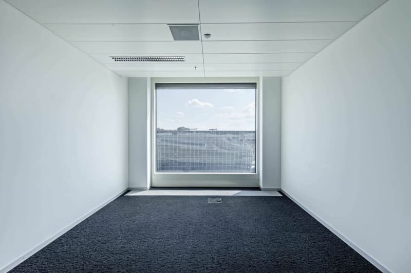 Prime Center 3 - Office Space at Best Address (2)