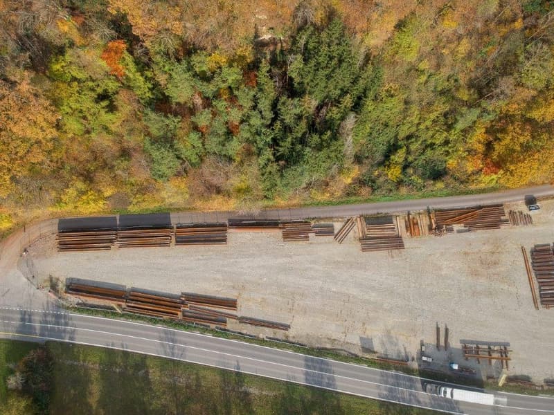 Aussen-Lagerflächen (ca. 1'000 m2) an verkehrsgünstiger Lage (2)