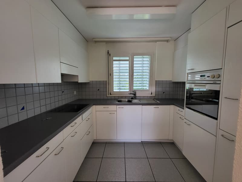 Spacious 3.5 room maisonette apartment (3)