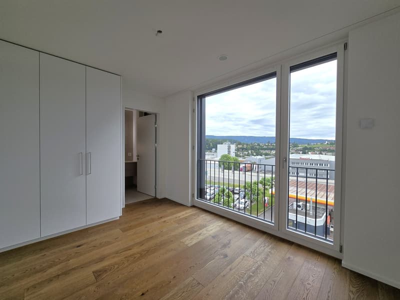 «Erstbezug» Appartamento moderno 3.5 locali in attico con grande terrazza sul tetto, a soli 20 minuti da Zurigo (6)